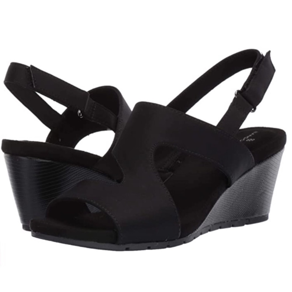 Bandolino Wedge Sandals